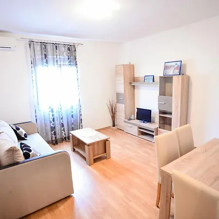 Apartment Bobo