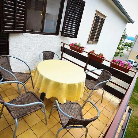 Bobo Apartment *